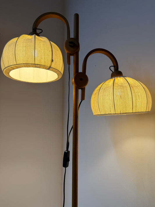 Stehlampe Maiglöckchen von Domus Teak und Rohseide
