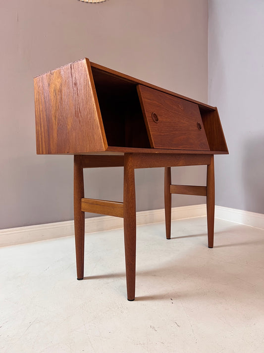 Kommode No. 31 Teak von Aksel Kjersgaard