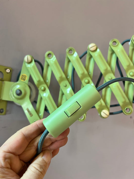 Scherenlampe mint creme von VEB Zweckleuchtenbau Dresden