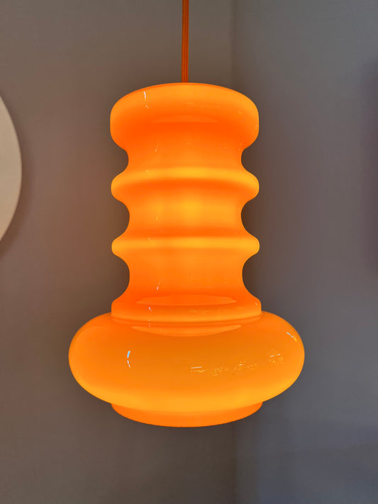 Hängelampe orange Glas