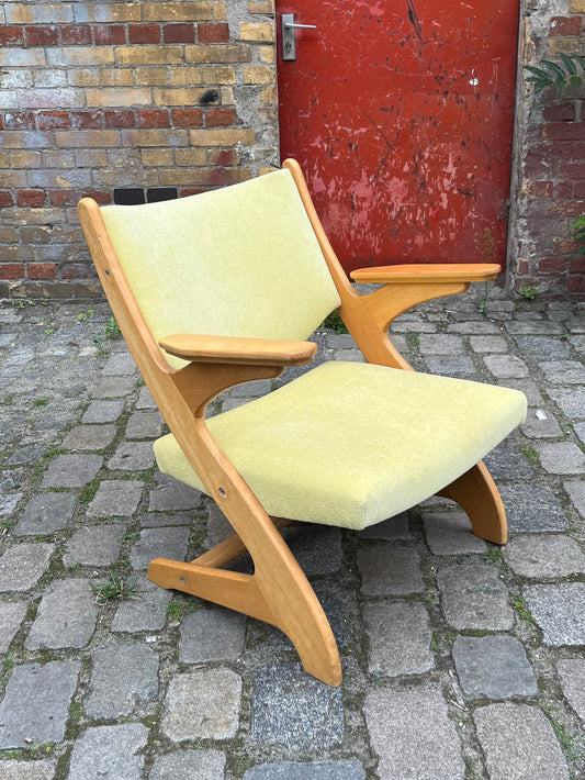 Sessel Z limettengrün neu gepolstert