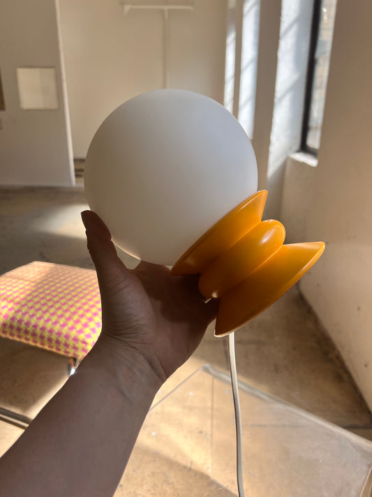 Tischlampe gelb Opalglas von Temde