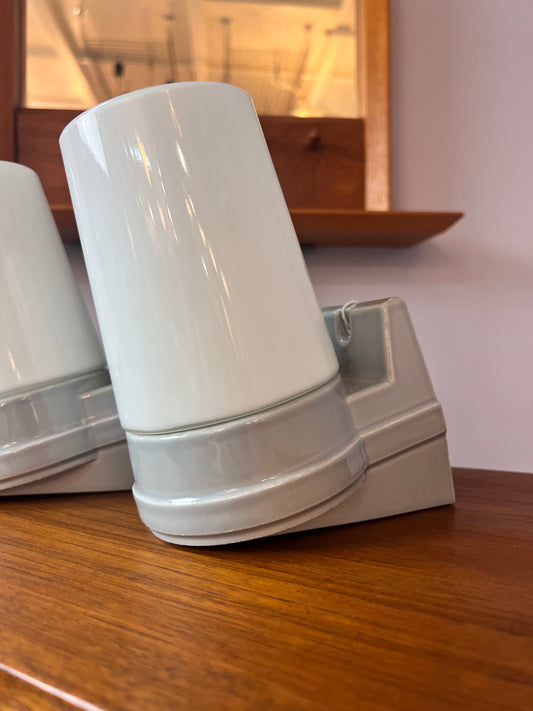 Set: 2x Wandlampe Modell 6070 hellgrau Sigvard Bernadotte für Ifö