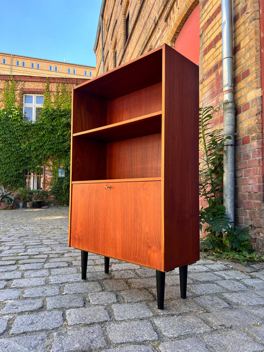 Regal Teak mit abschließbarem Fach