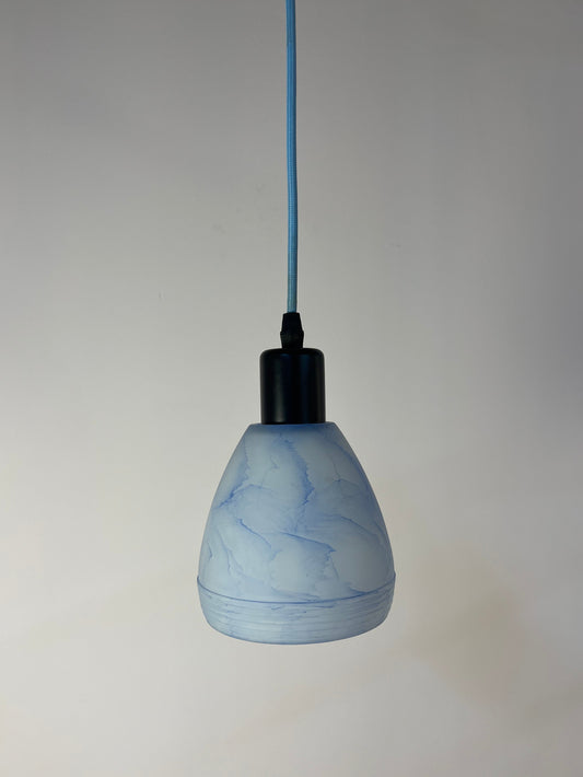 Hängelampe blau weiß marmoriert Glas