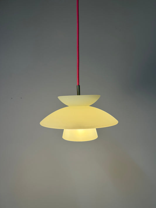 Lamellenlampe Milchglas aus Dänemark