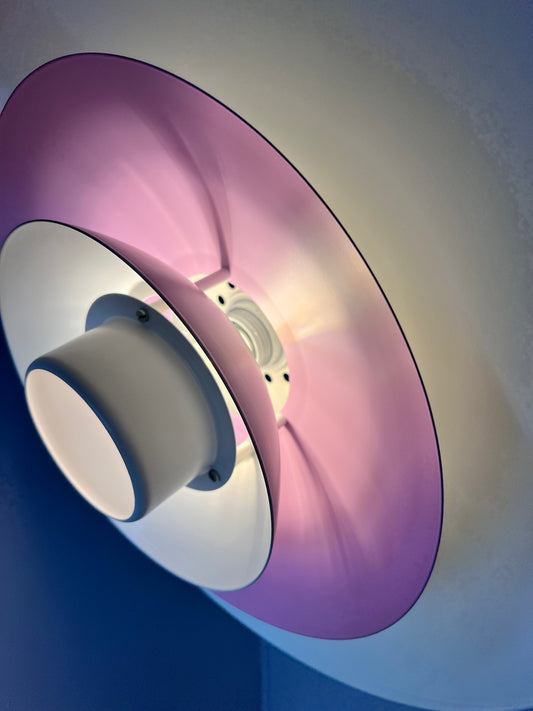 Lamellenlampe weiß lila von Formlight