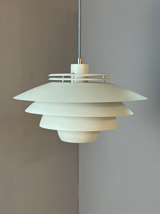 Lamellenlampe weiß aus Dänemark