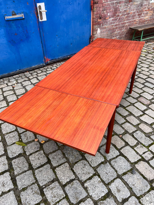 Ausziebarer Esstisch Teak von Henning Kjearnulf