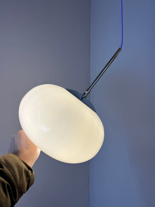 Hängelampe weiß Glas Chrom mit Stab