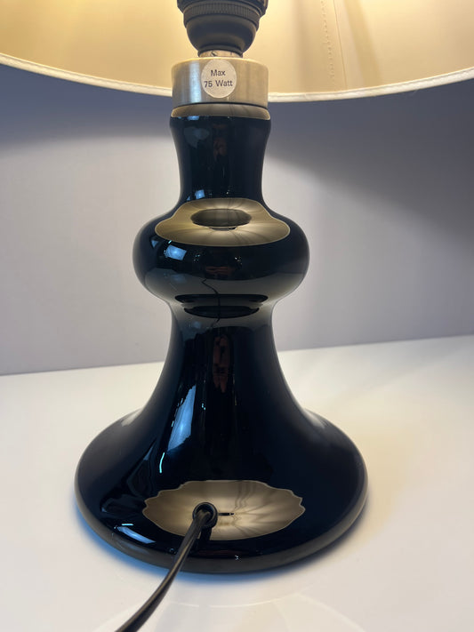 Tischlampe Backgammon Opal schwarz von Holmegaard