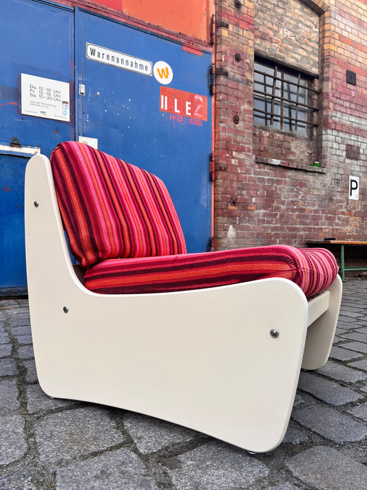 Sessel 70er pink gestreift