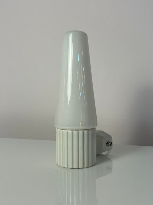 Wandlampe Modell 6020 weiß von Sigvard Bernadotte für Ifö