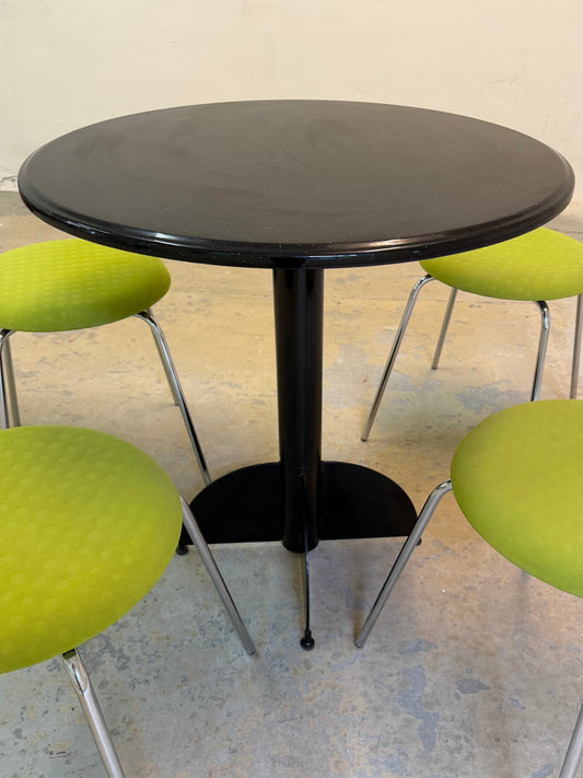 Bistrotisch schwarz mit Kompositplatte