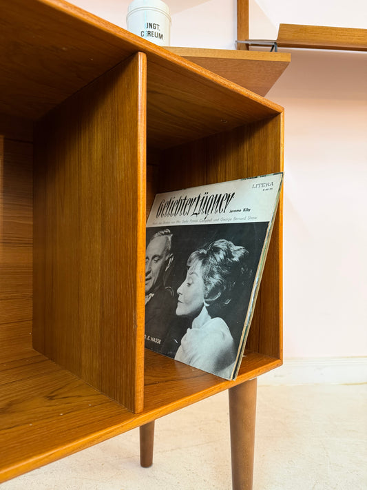 Kleines Regal Teak für Schalltplatten aus Dänemark