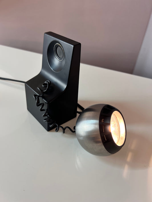 Tischlampe Modell 41701 schwarz silber mit Kugelkopf von Osram