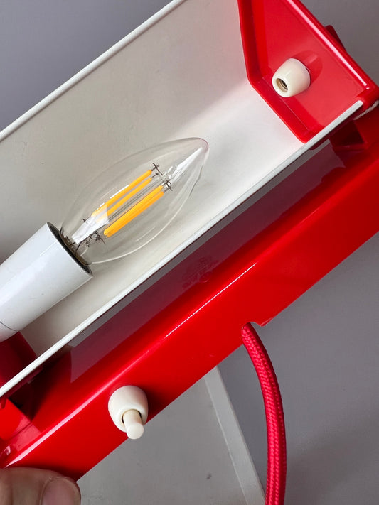 Wandleuchte rot gold von Lyfa