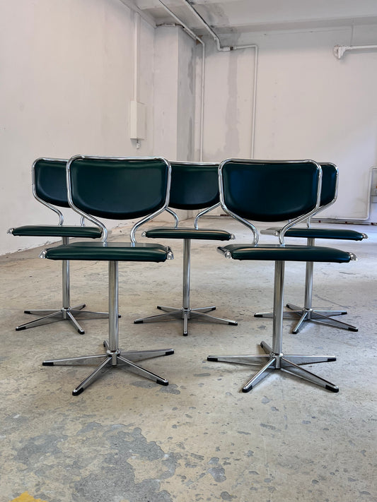 Drehbarer Polsterstuhl grün Kunstleder Chrom