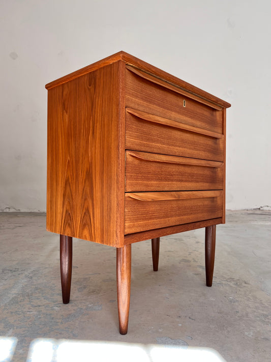 Kommode No. 80 Teak von Egon Tachjelm für Odder