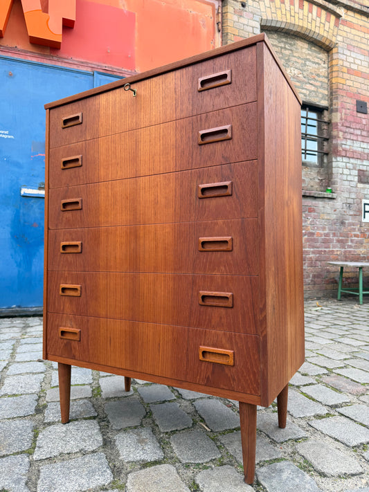 Kommode Teak mit Schloss aus Dänemark