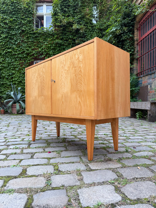 Kommode Typ 602/A Esche mit Schranktüren von Franz Ehrlich für Hellerau