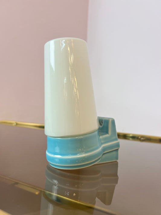 Wandlampe Modell 6080 hellblau Sigvard Bernadotte für Ifö