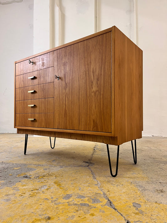 Kommode Typ 605 mit Schubladen auf Hairpinlegs von Herbert Eilenberg für Hellerau