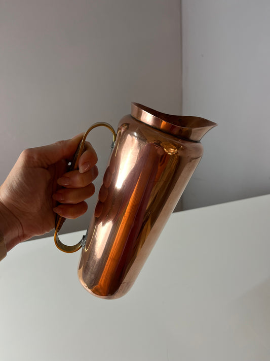 Krug Kupfer mit Holzgriff
