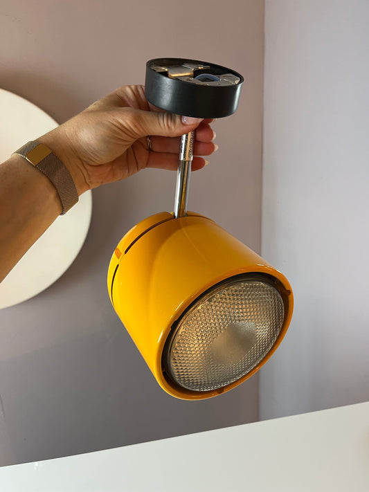 Wand- oder Deckenstrahler gelb von STAFF
