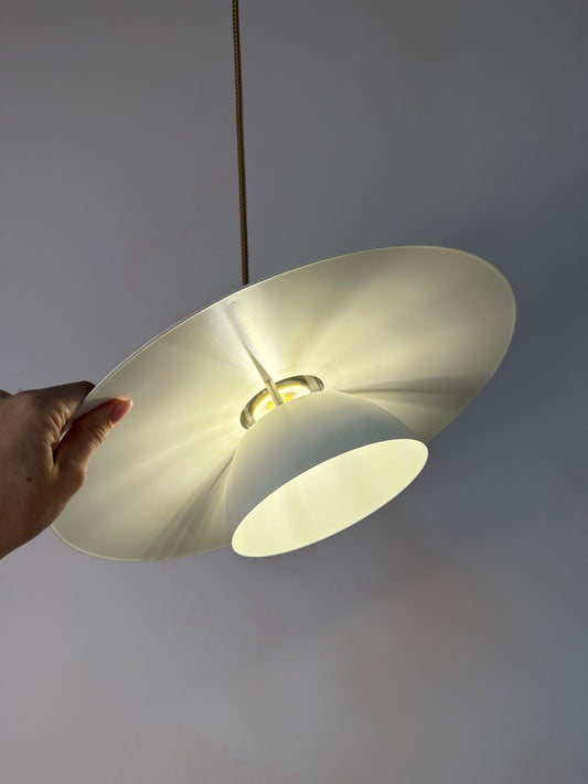 Lamellenlampe Typ 4450 weiß von Lyfa