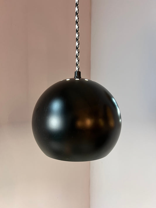 Kugellampe schwarz aus Dänemark