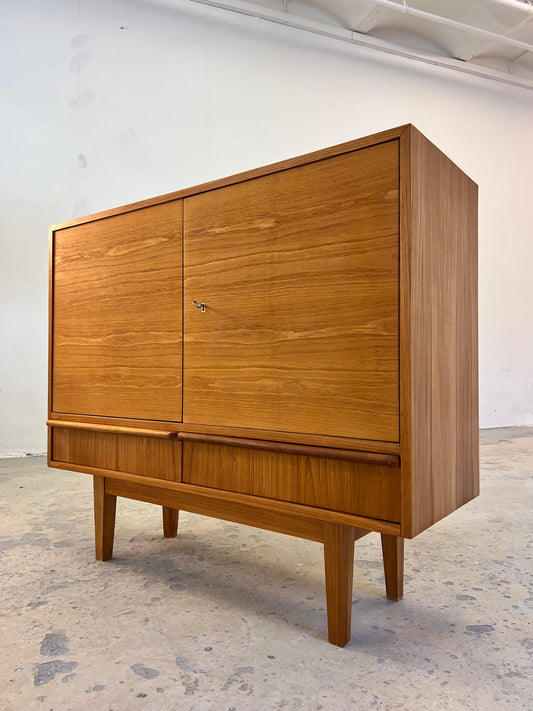 Kommode Holz mit Schranktüren und 2 Schubladen