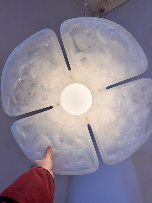 Hängelampe Blume weiß Chrom Kunststoff handgearbeitet von COSACK