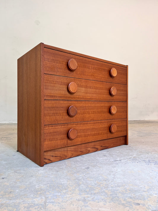 Kommode Teak mit runden Griffen aus Dänemark
