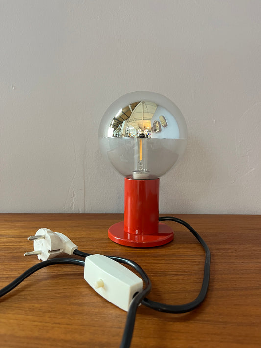 Tischlampe Big Globe rot von Motoko Ishii für STAFF