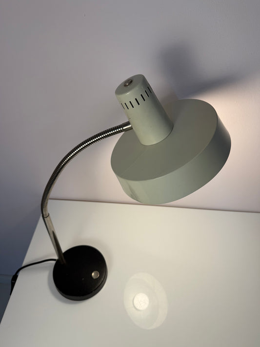 Schreibtischlampe altweiß mit beweglichem Arm