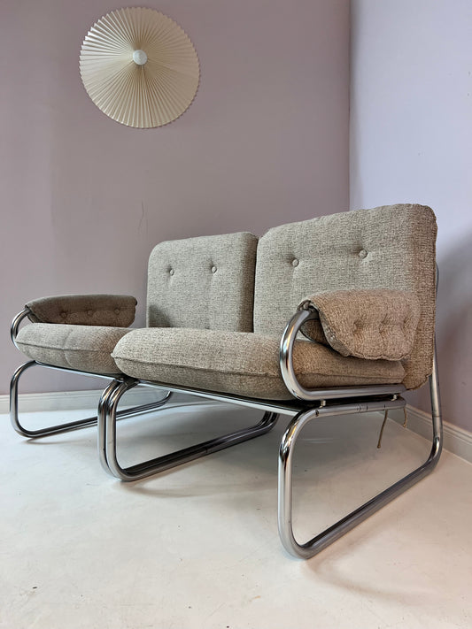 Zweisitzer Sofa Halina von Hellerau