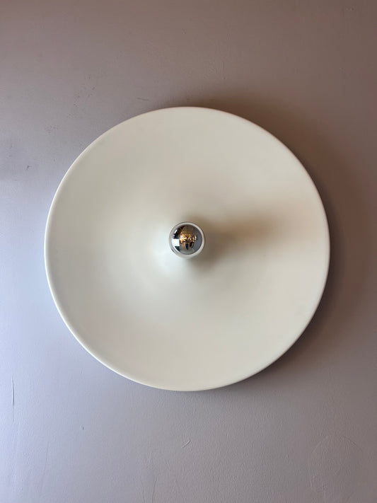 Wandlampe Diskus 50 cm weiß von Charlotte Perriand für Honsel