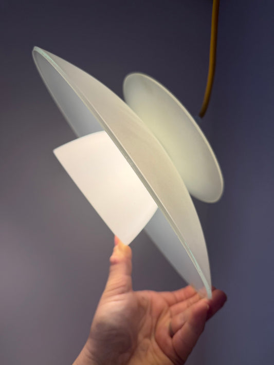 Lamellenlampe Milchglas aus Dänemark