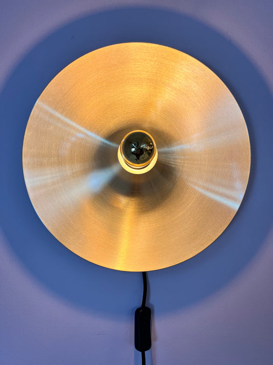 Wandlampe Diskus von STAFF