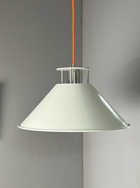 Hängelampe weiß von C.F. Möller Architects für Nordisk Solar