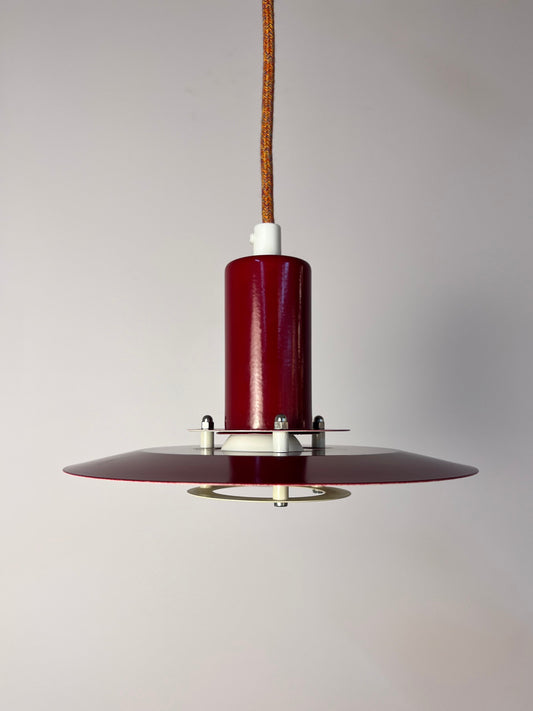 Lamellenlampe Typ 4020 dunkelrot von LYFA