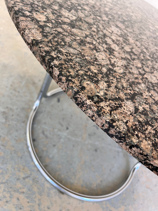 Runder Esstisch Granit Chrom von Giotto Stoppino