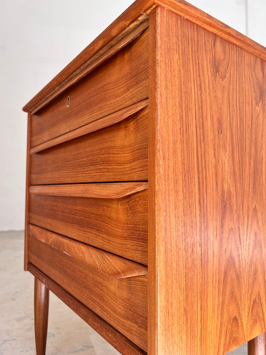 Kommode No. 80 Teak von Egon Tachjelm für Odder