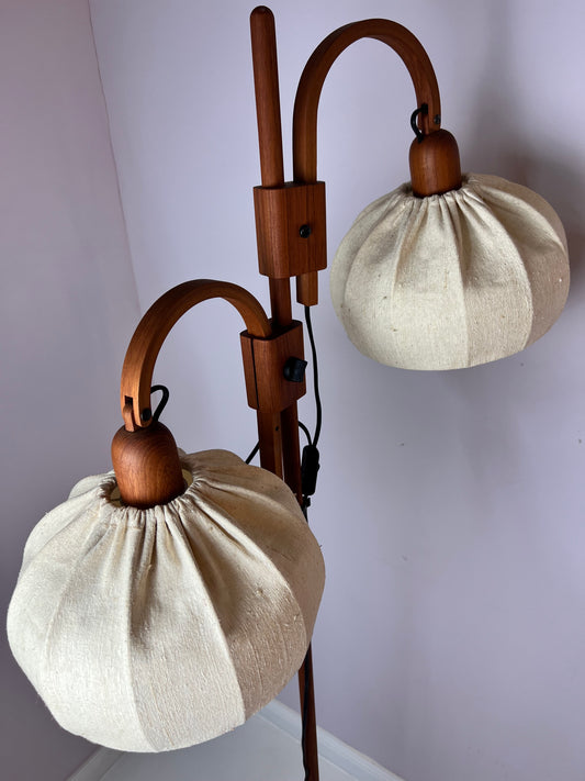 Stehlampe Teak und Seide von DOMUS