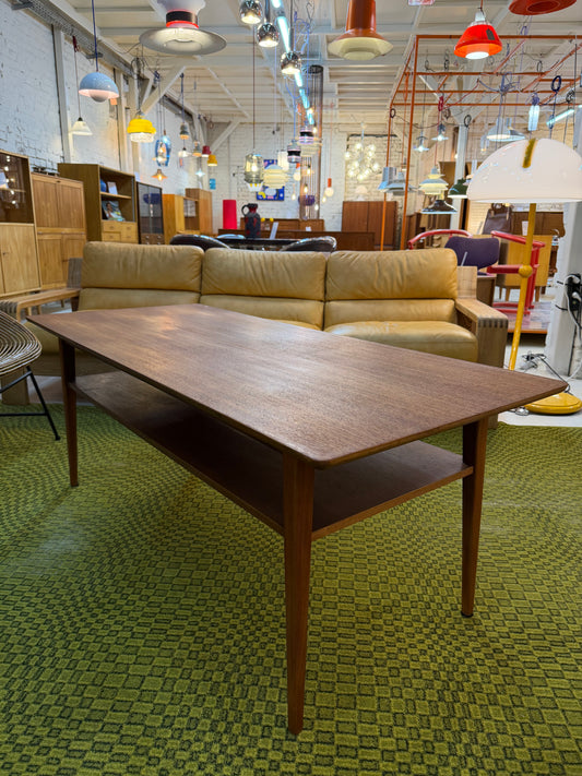 Couchtisch Teak mit Ablage aus Dänemark