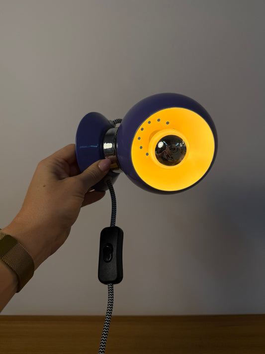 Kugellampe lila für Tisch oder Wand von Abo Randers