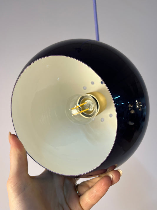 Kugellampe lila aus Dänemark