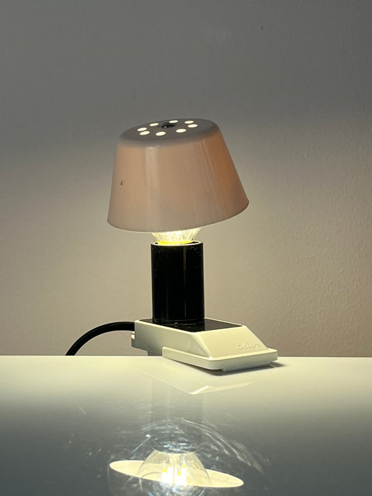 Klemmlampe weiß mit Metallschirm von Elios