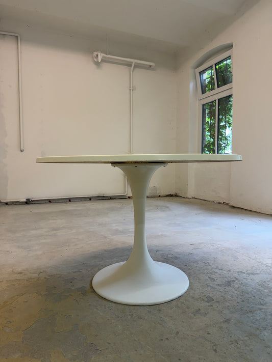 Runder Tulip Esstisch weiß Fiberglas